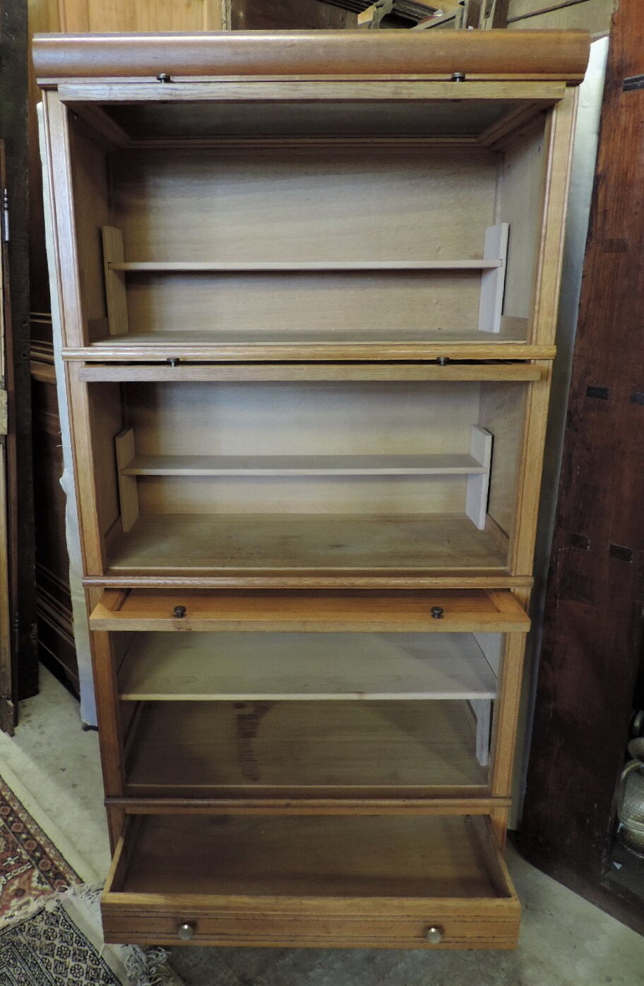 Furniture MD in light oak of vintage years.