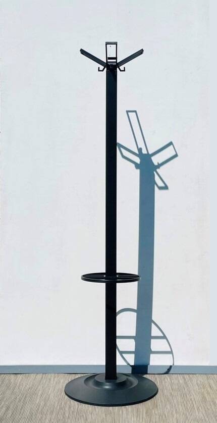 Coat rack Kartell by Michele De Lucchi & Tadao Takaichi. Vintage 90s