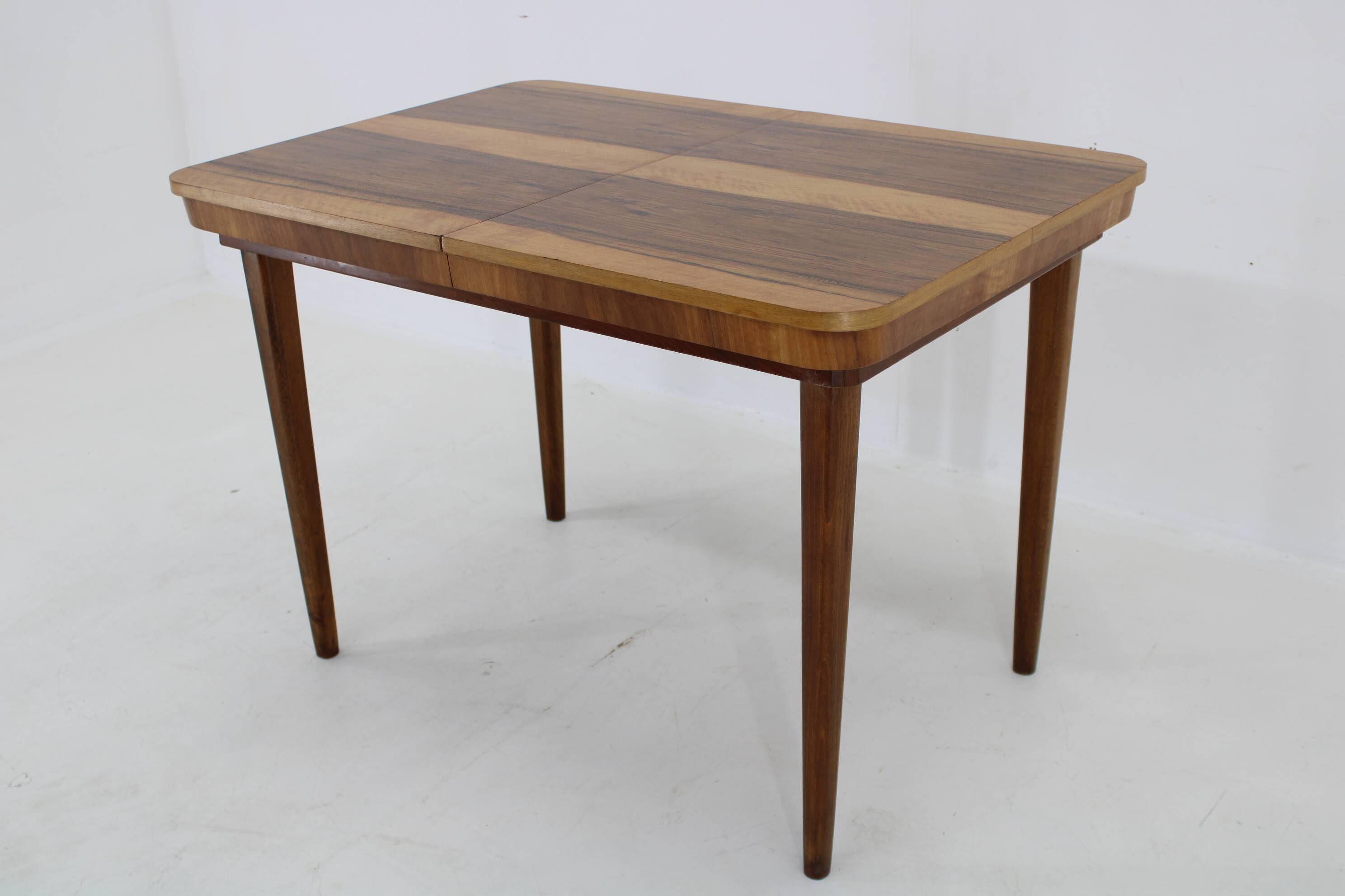 1940s Extendable Dining Table in Walnut, Czechoslovakia