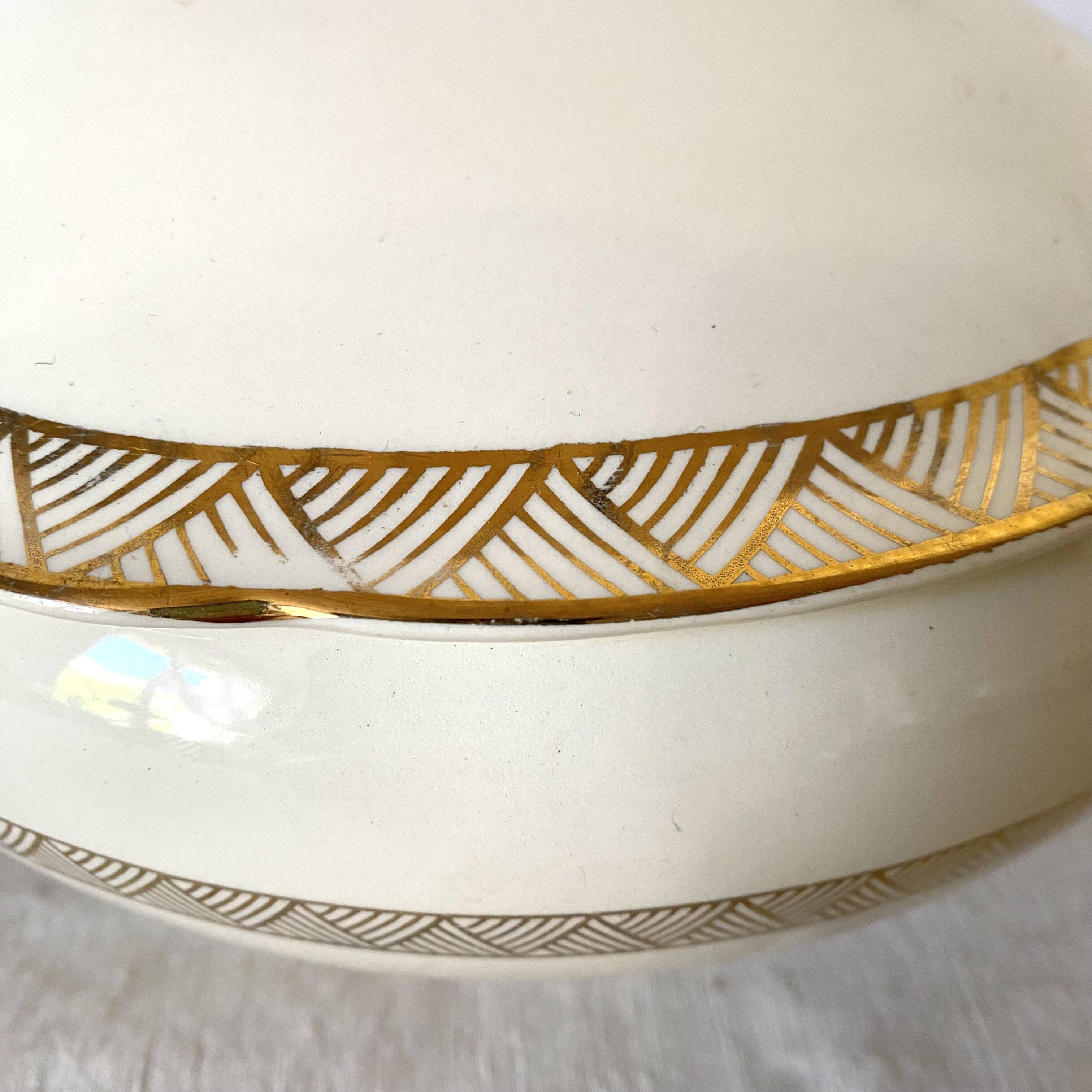 Villeroy and Boch 8-piece serving dish