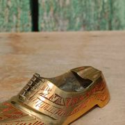 Cendrier vintage en laiton forme chaussure