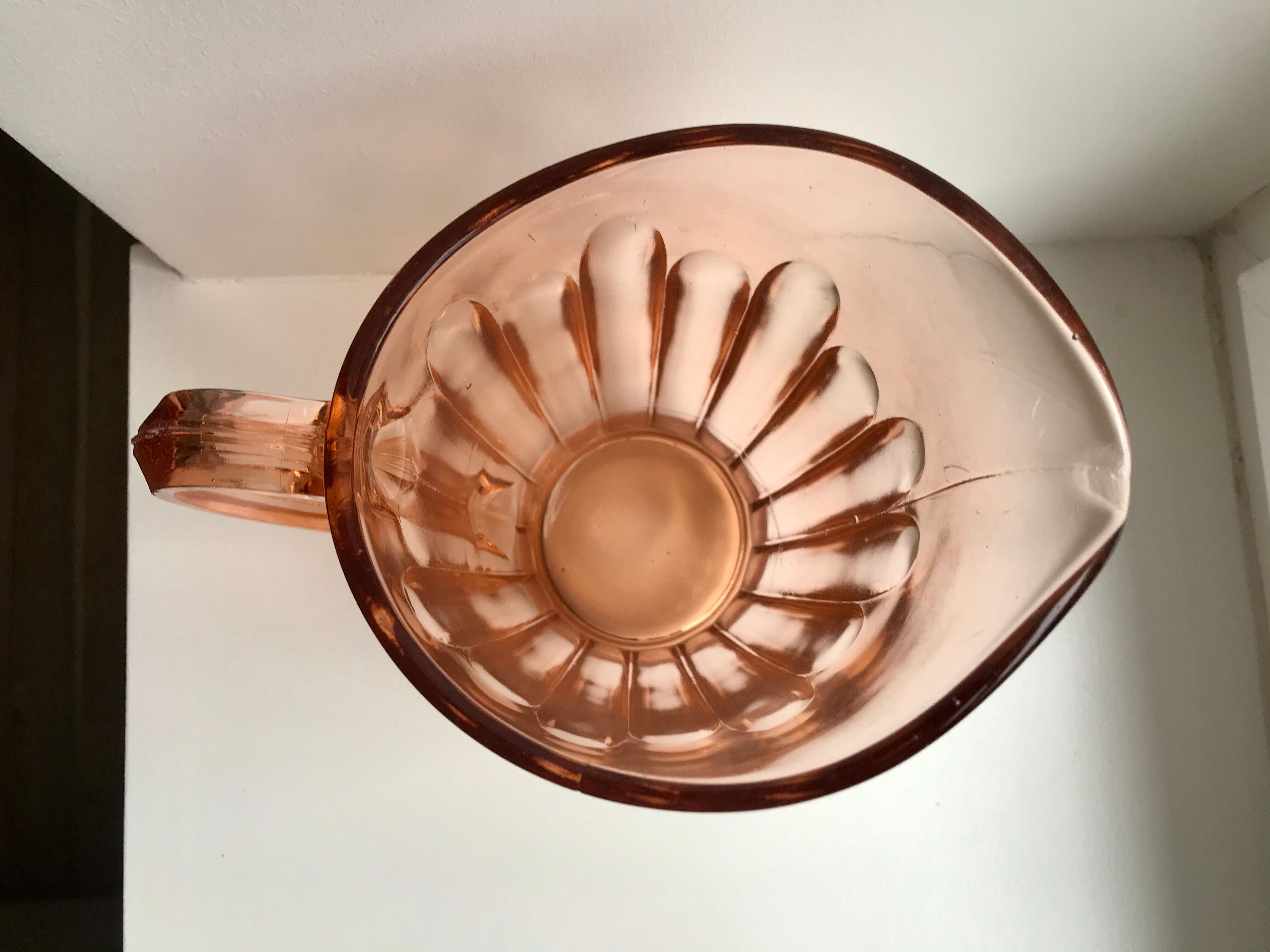 Pink pitcher in molded glass 50s