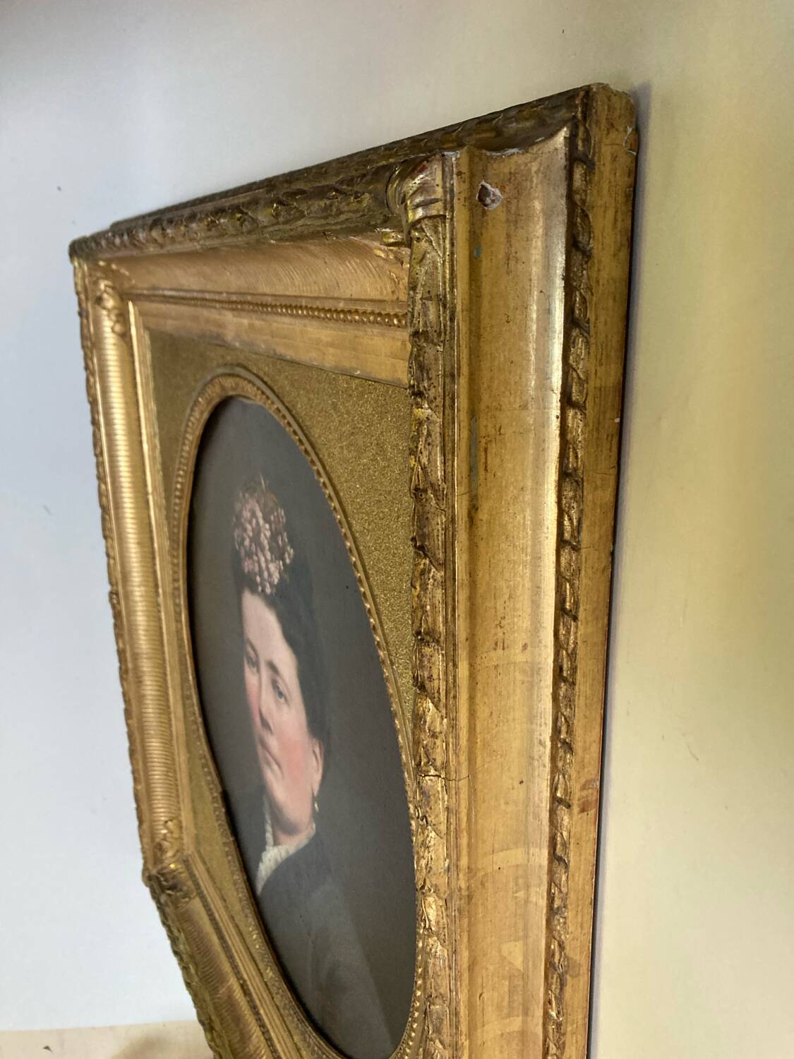 Portrait of a woman from the 19th century.