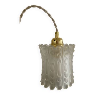 Pendant light with vintage globe
