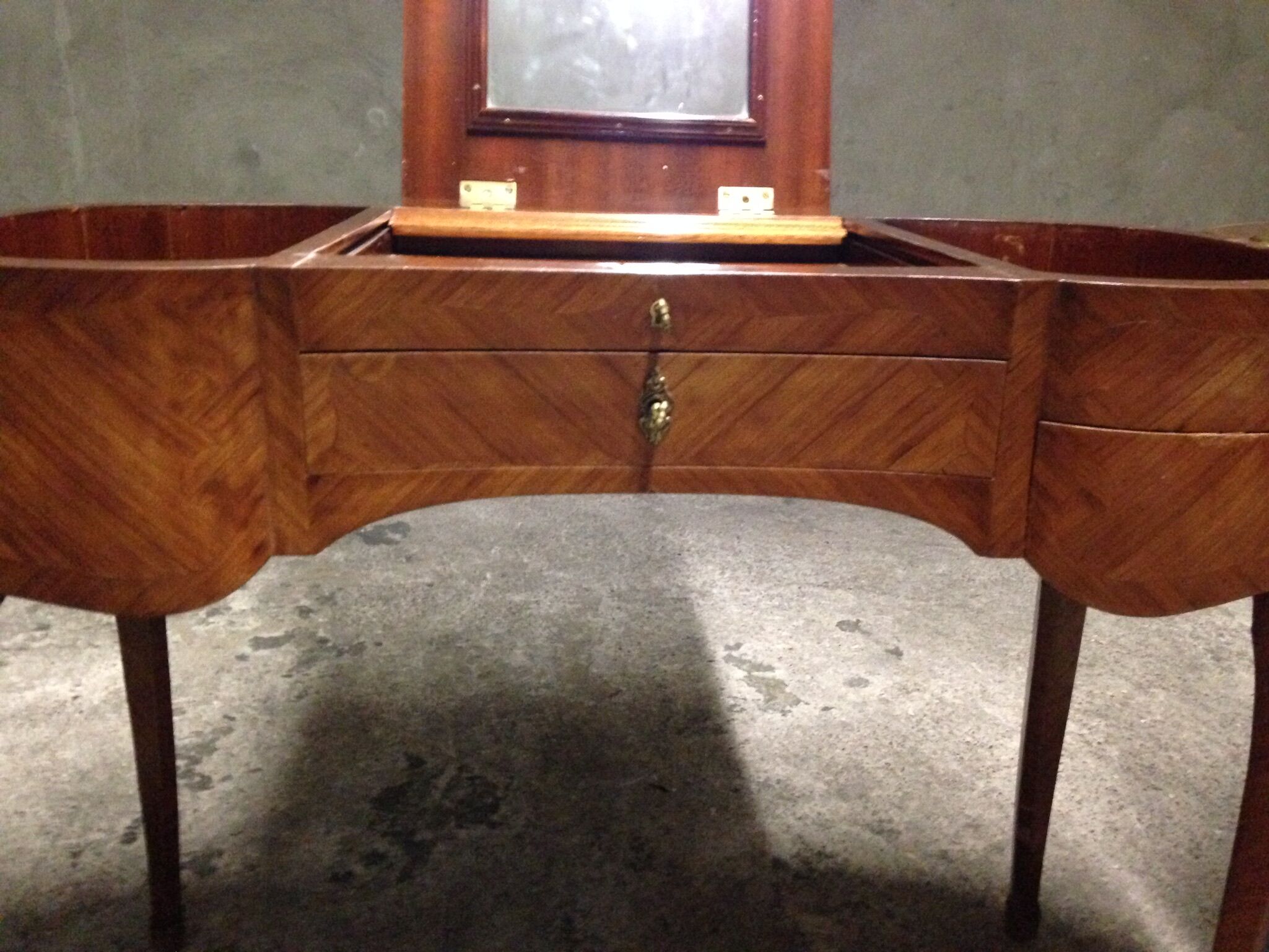 Louis XV curved dresser