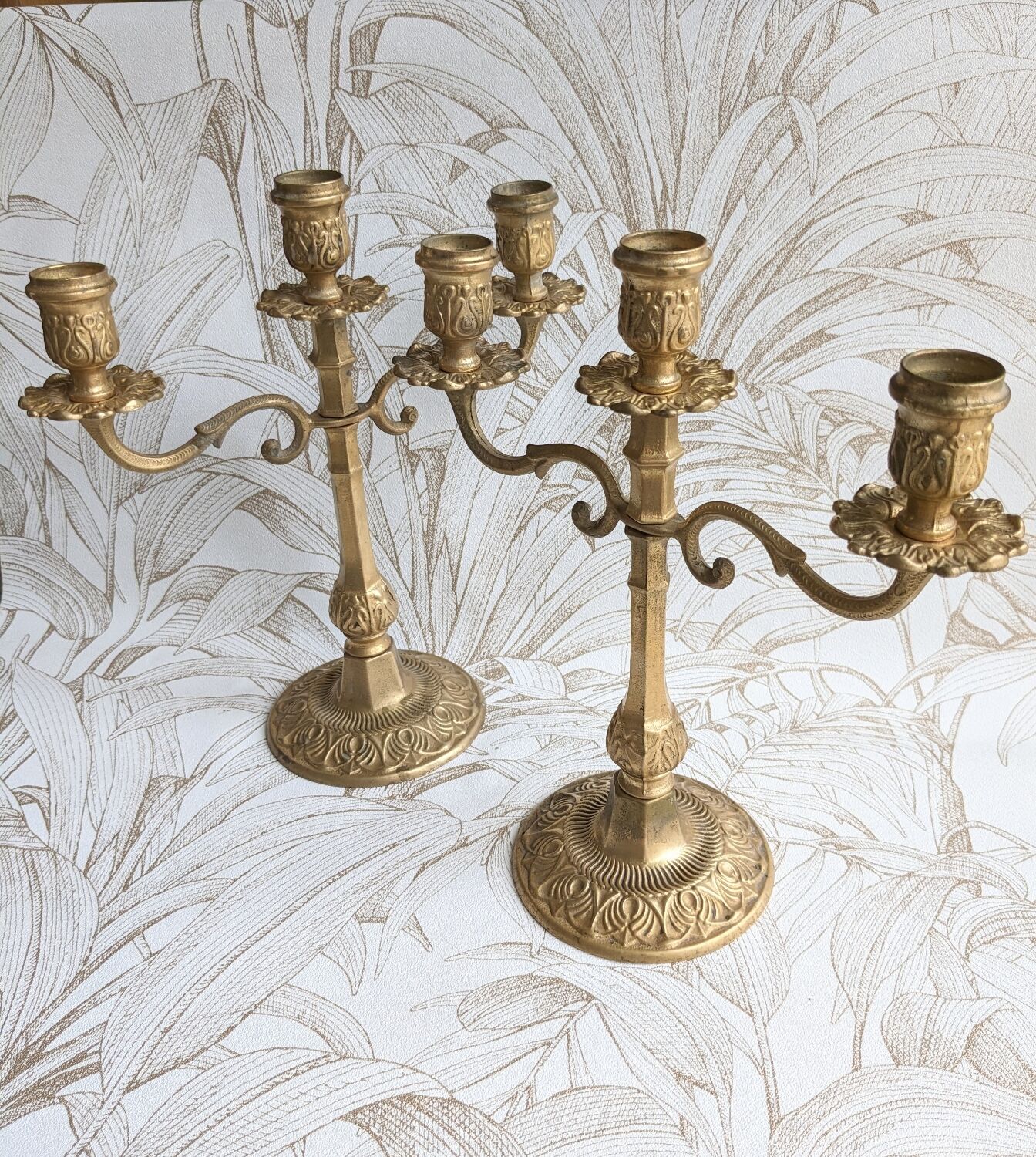 Chandeliers en bronze style Louis XVI