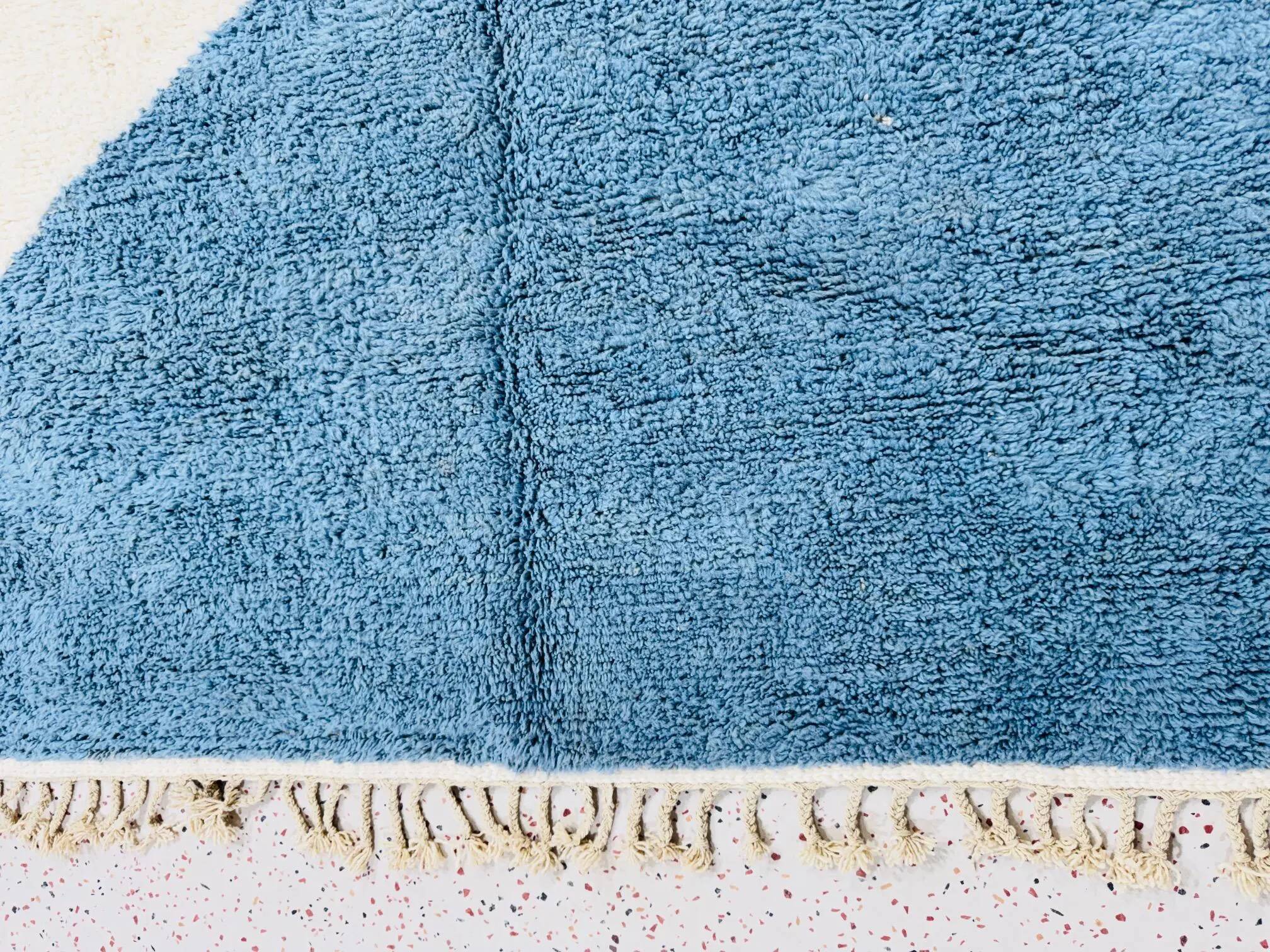 Unique handmade Berber rug 2.5x1.5 m