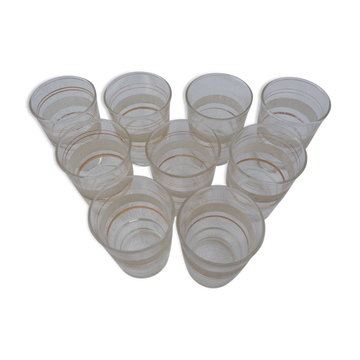 9 wine glasses, with gold trim and frosted finish – 1960s-1970s