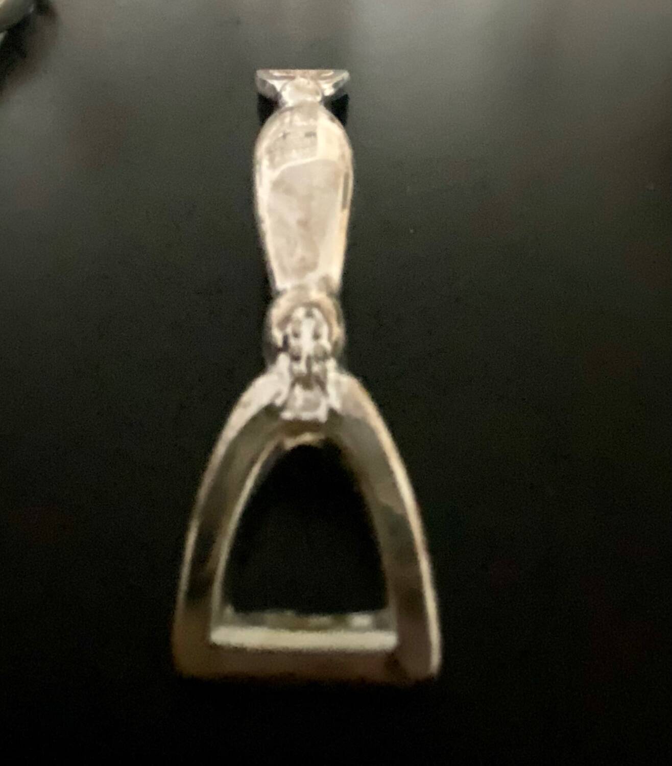 6 Silea knife holders in silver-colored metal stirrup shape