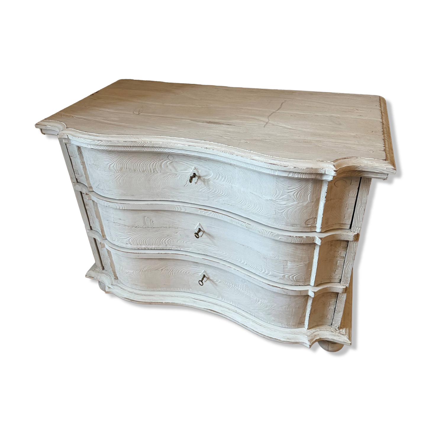 White wooden chest of drawers