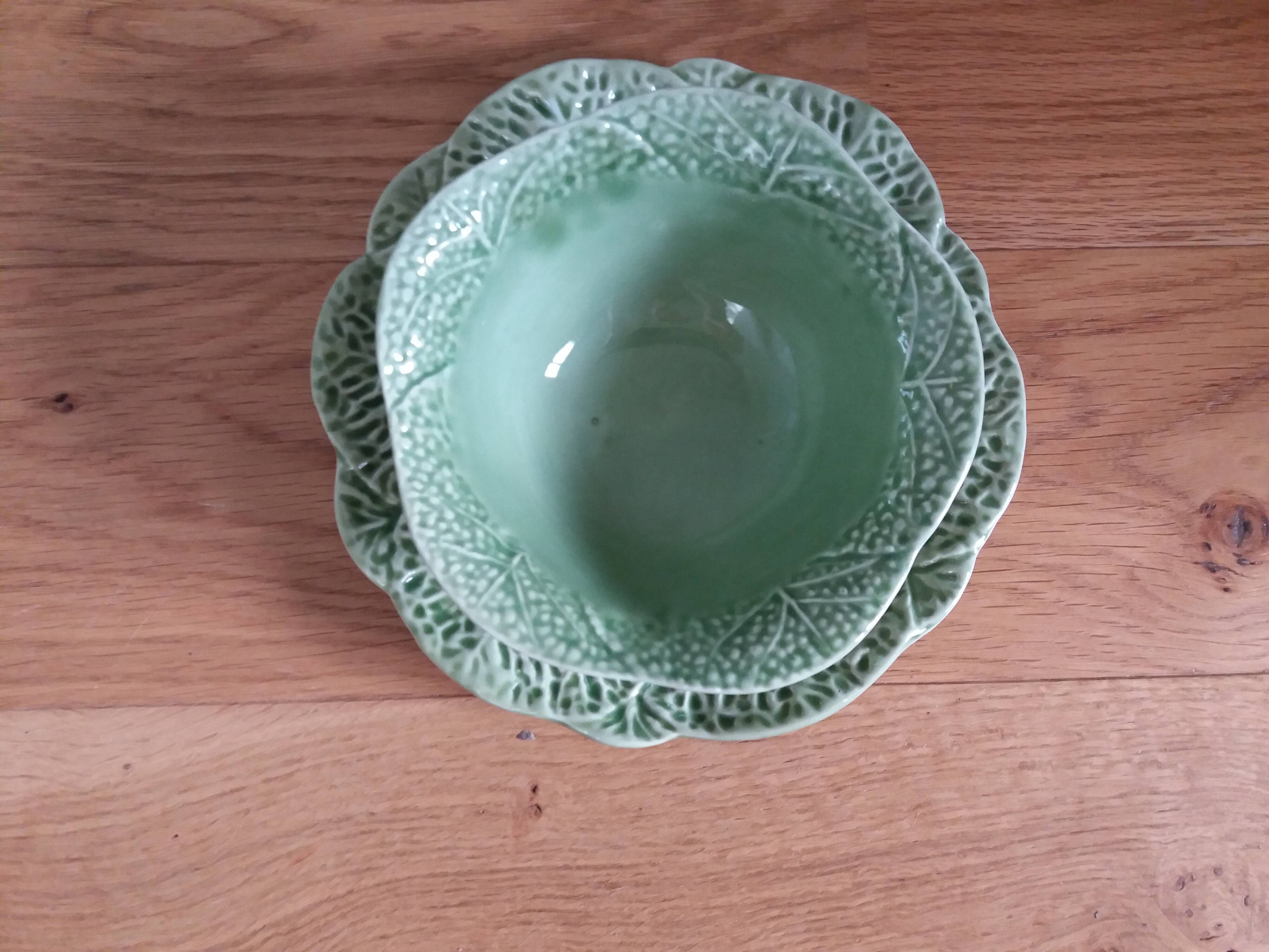 Bowl, dish, cabbage in earthenware, Portugal.