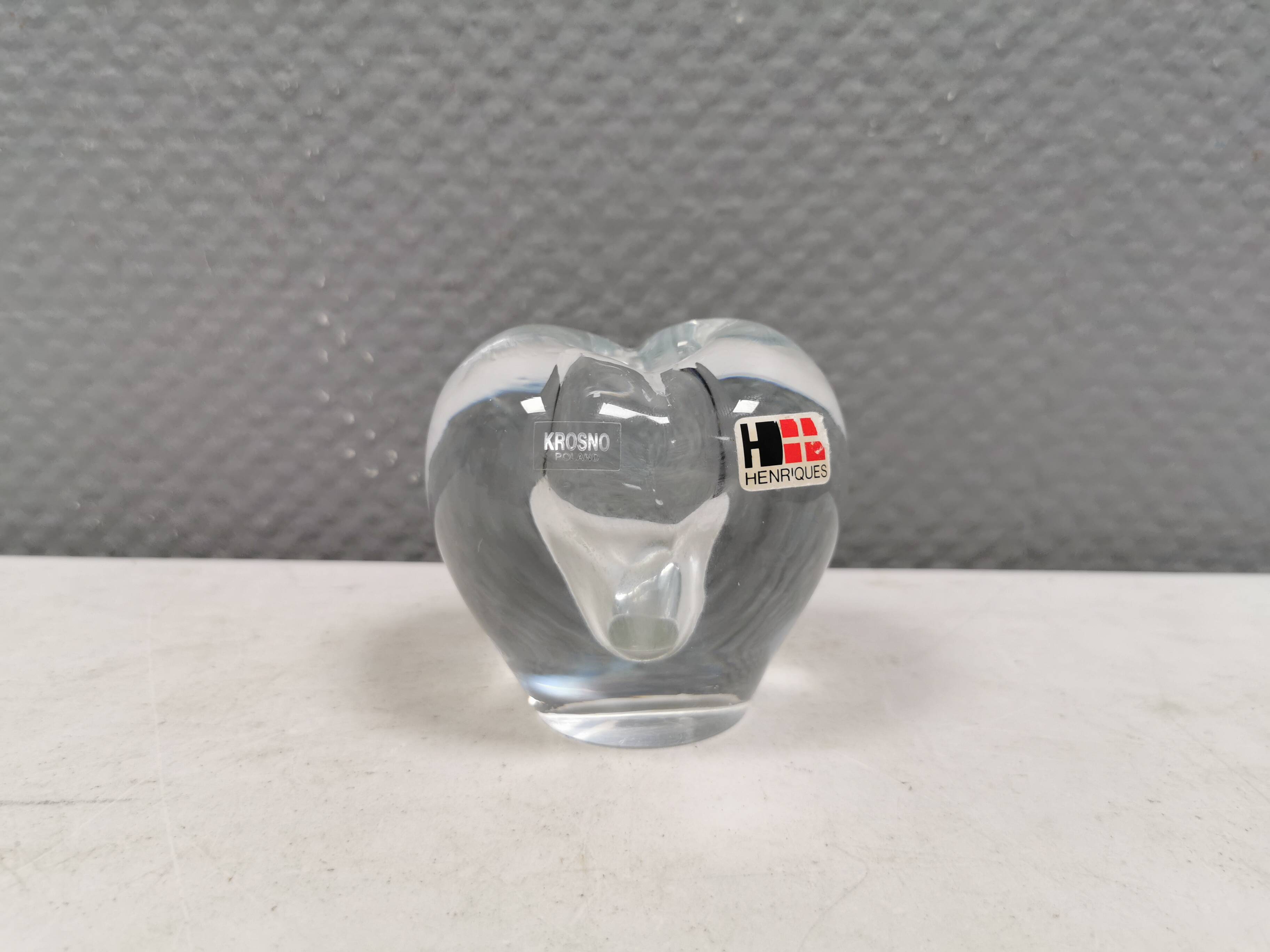 Small lovely glass vase from Polish Krosno glass, 1980s.