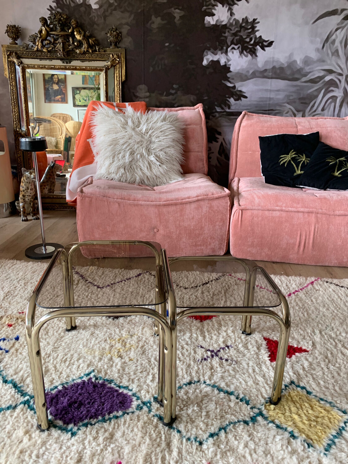 Duo of pull-out tables