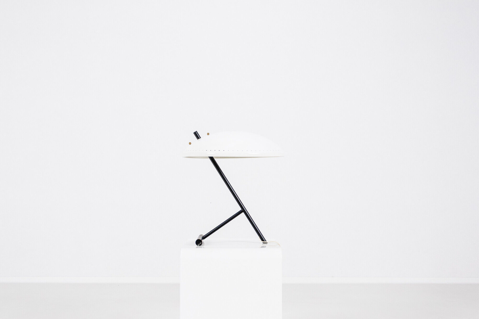 Lampe de bureau Blanc Negro Evoluon par Louis Kalff pour Philips, années 1950.