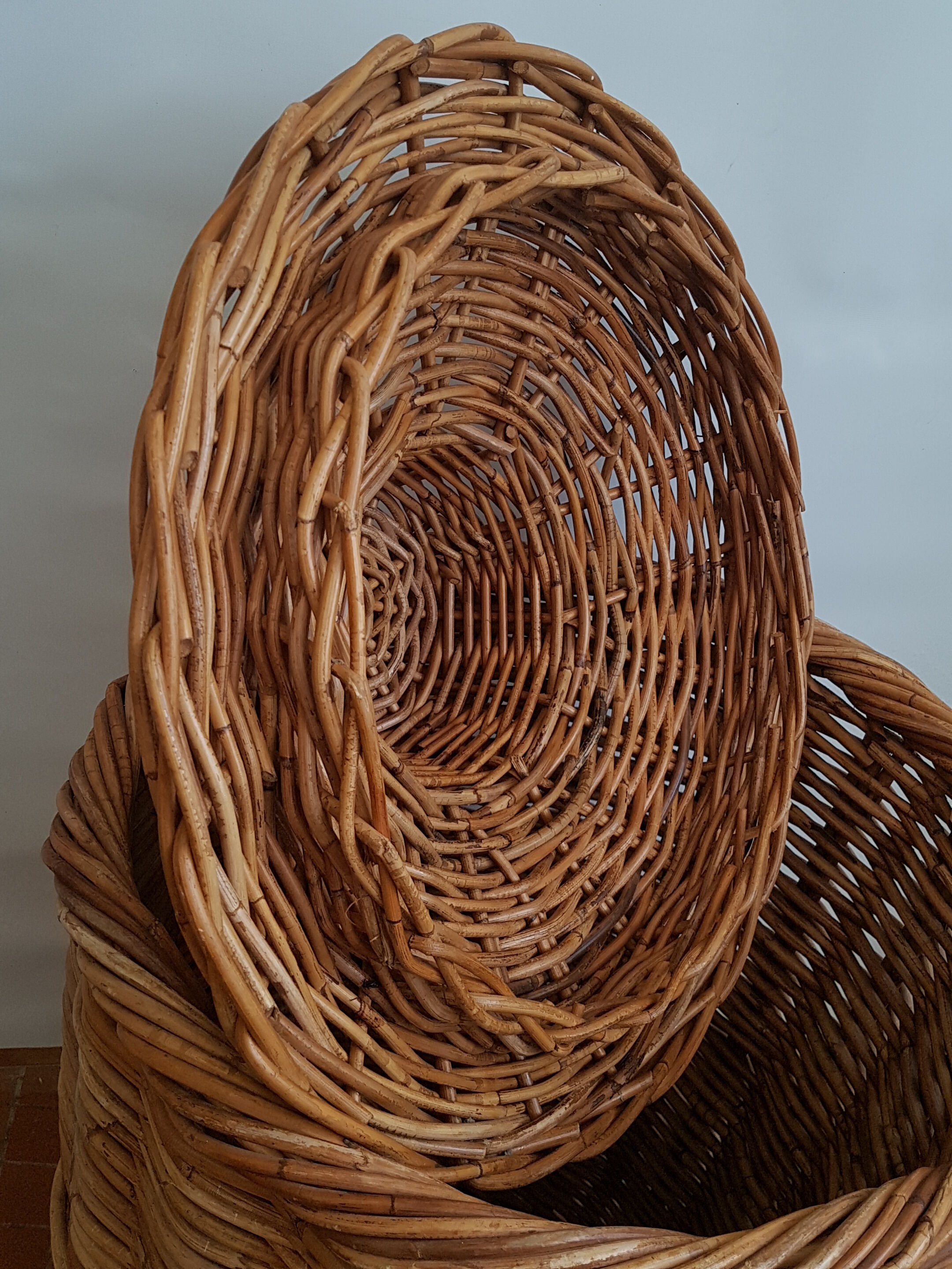 Large basket in vintage rattan 50s