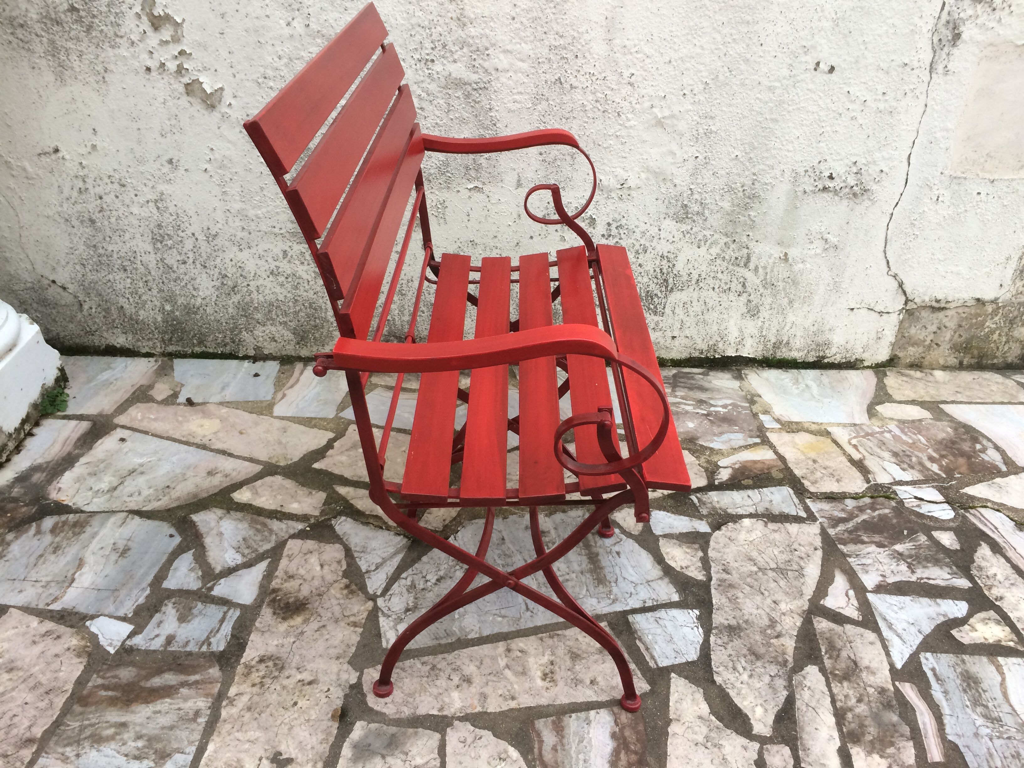 Foldable iron and wood bench