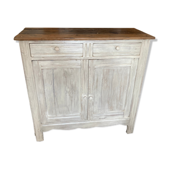 Pearly white parisian buffet