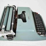 Machine à écrire olivetti studio 44 dans son étui