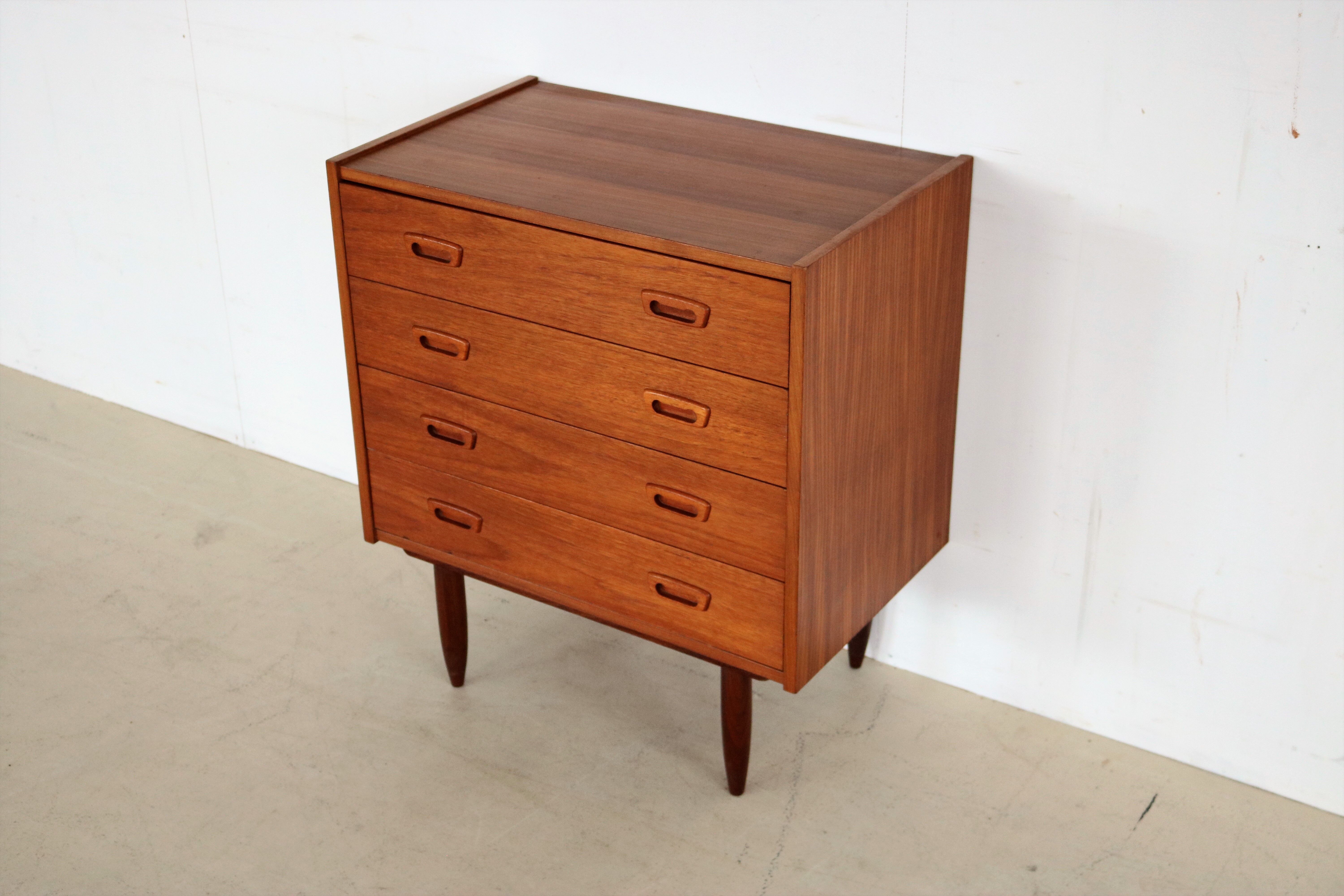 Vintage teak chest of drawers