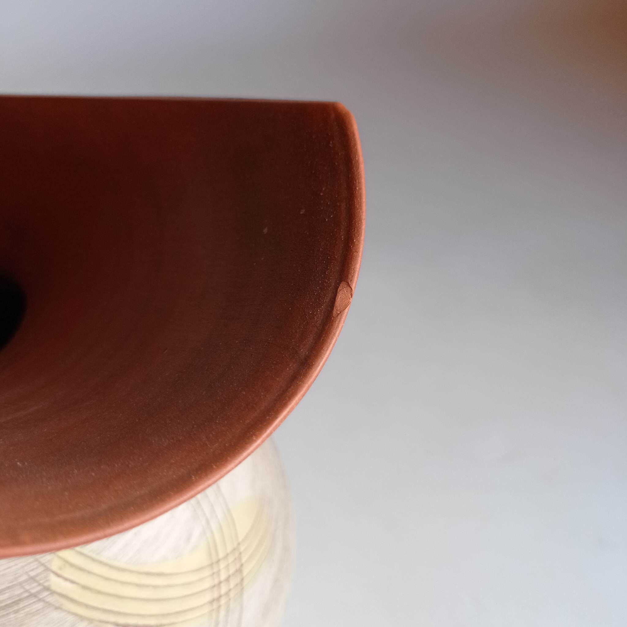 Carafe d’eau faite à la main des années 50