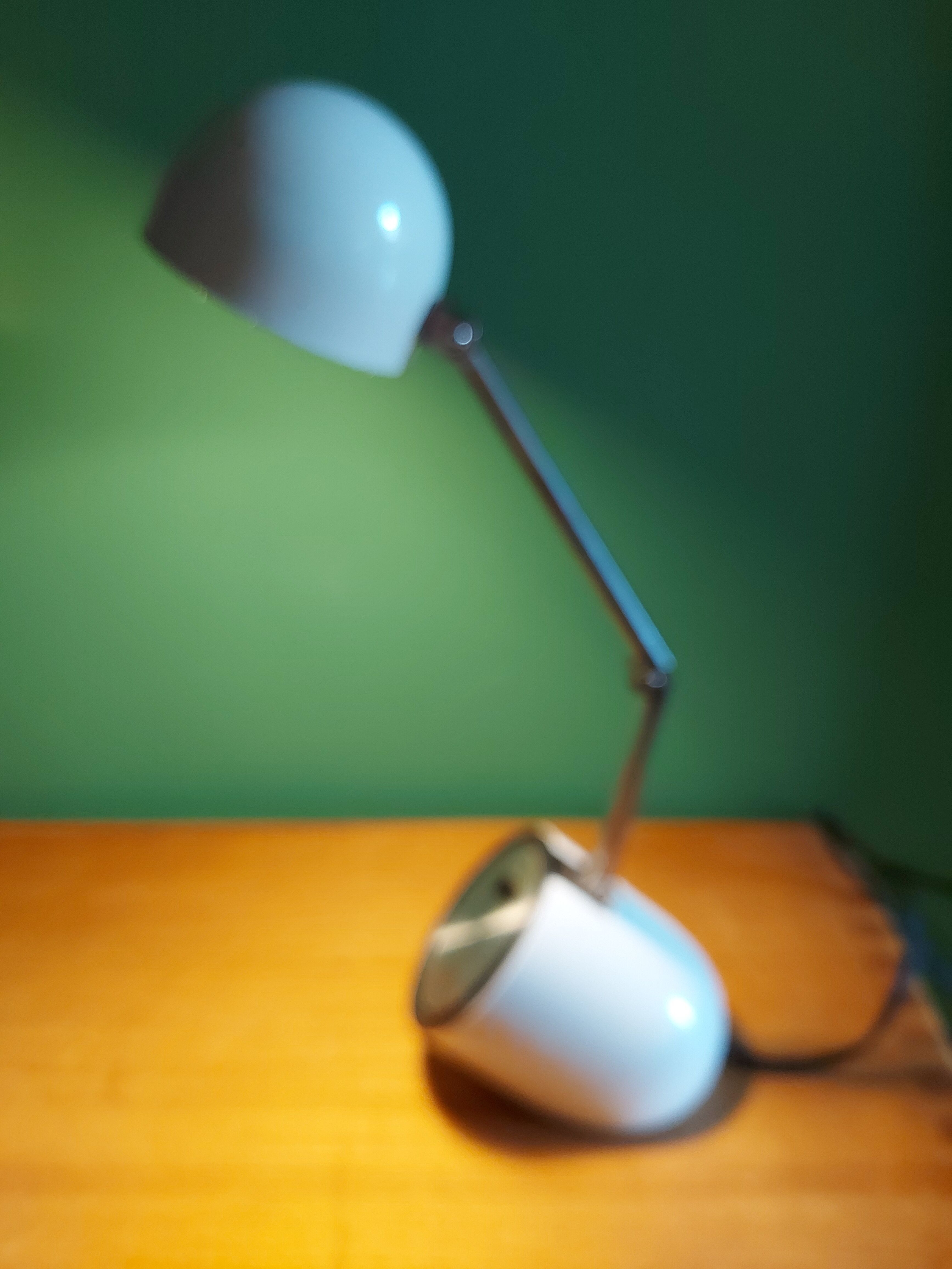 Well-lite vintage lamp