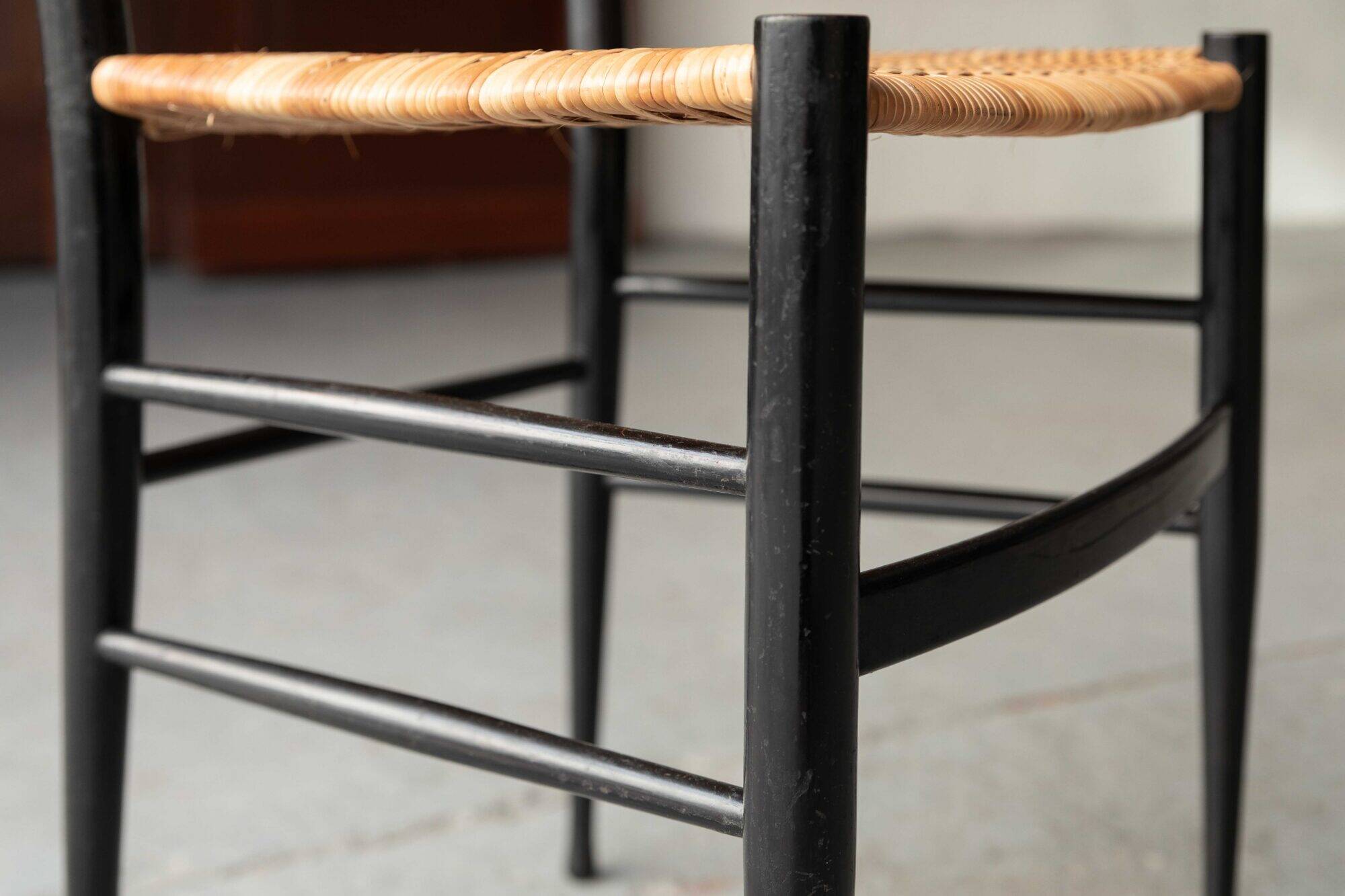 Set of 8 dining chairs ‘Baletta’ by Enrico Delmonte