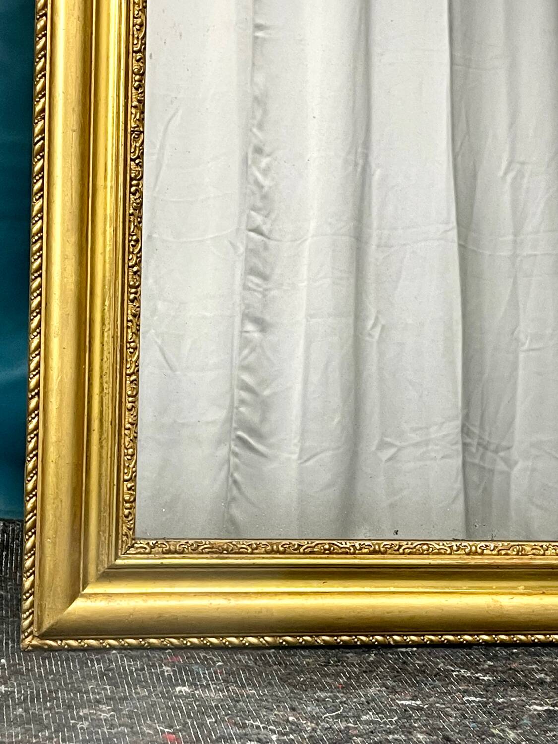 Antique mirror 150 x 65 cm Louis Philippe period. Gold leaf gilding. Very good condition