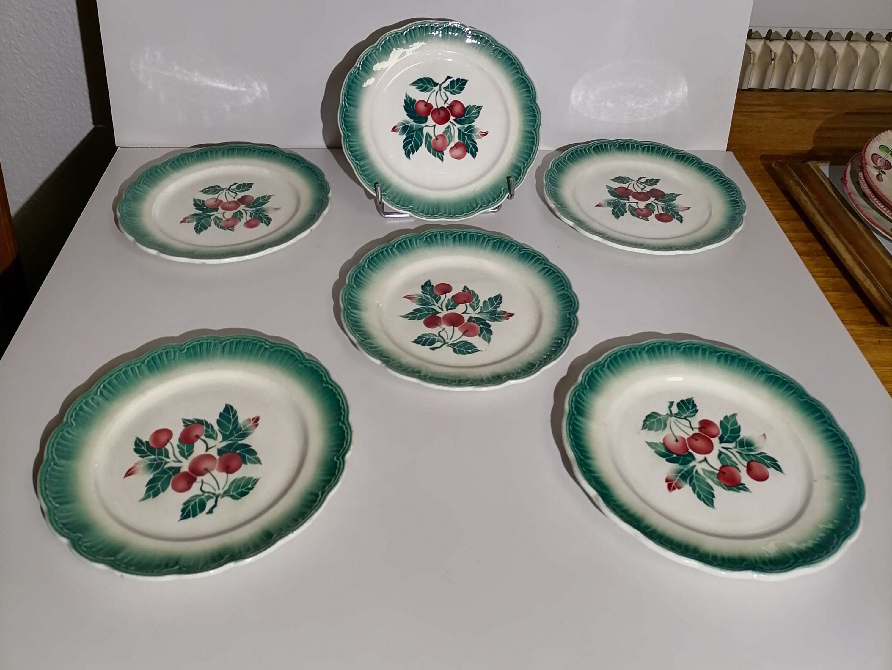 Lot assiettes barbotine