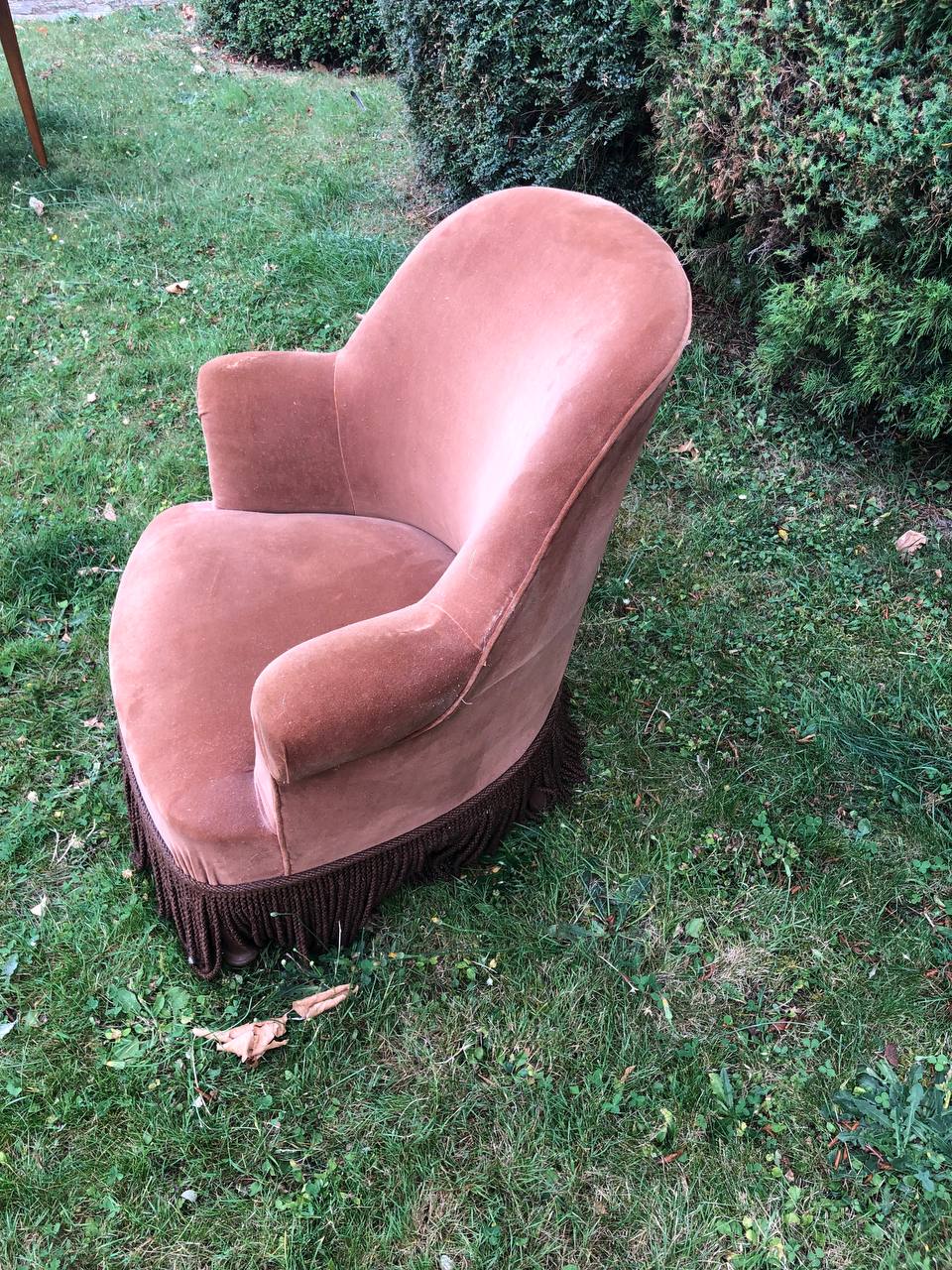 Armchair shepherdess