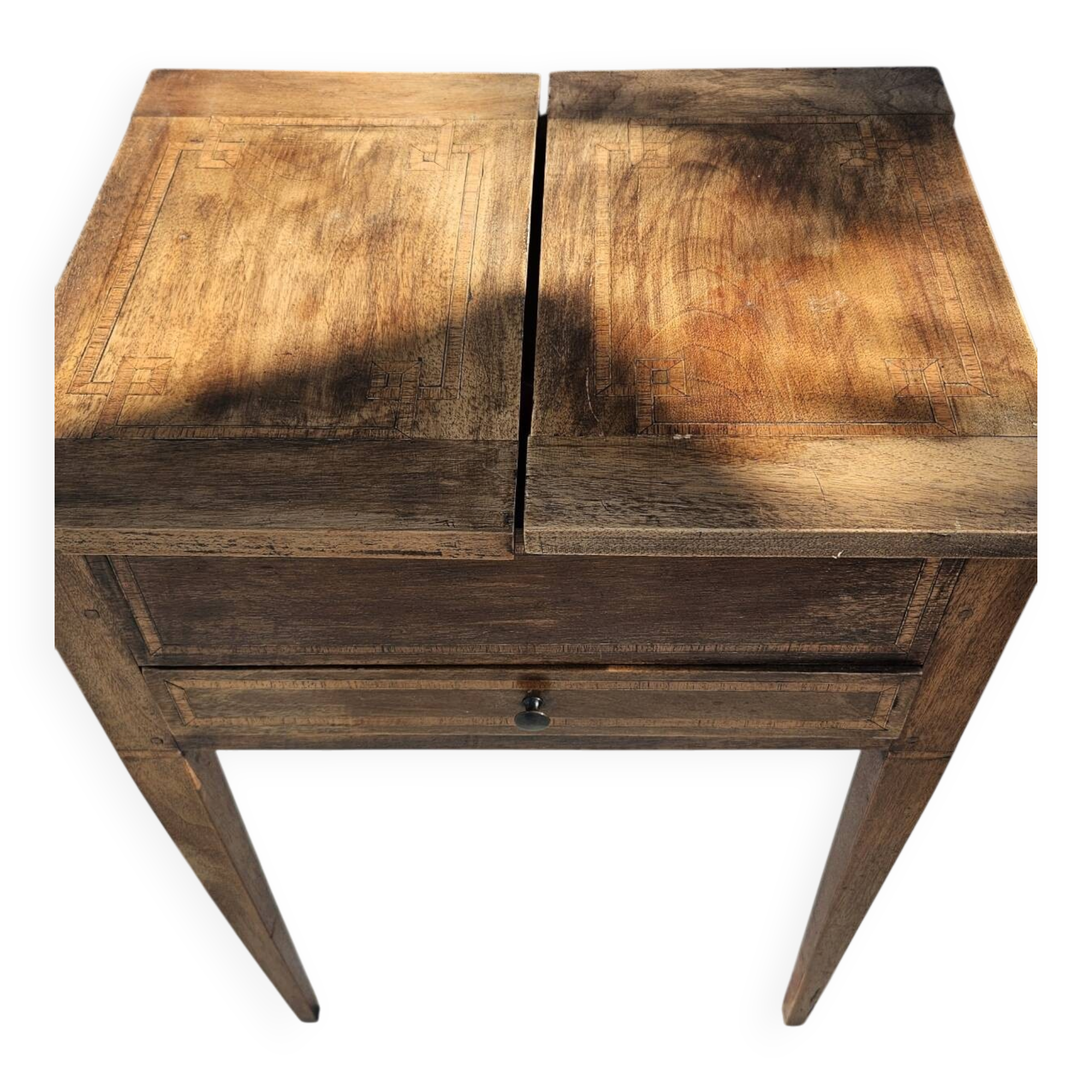 Petite table travailleuse / table volante