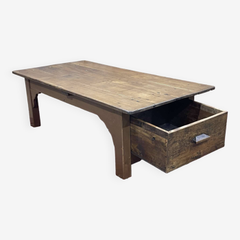 Table basse rustique en châtaignier des années 1930