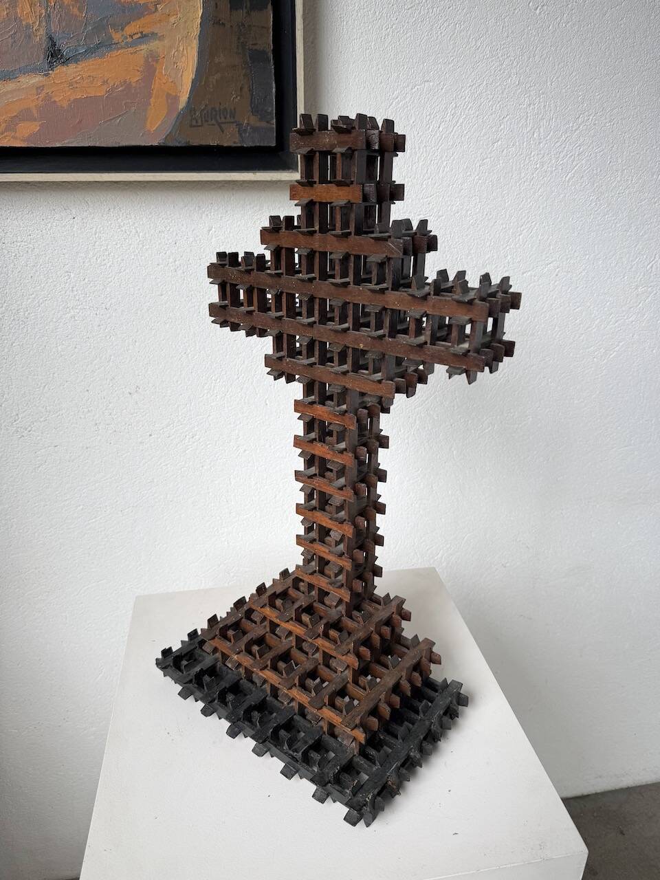 Crucifix sculpture Tramp Art 1900