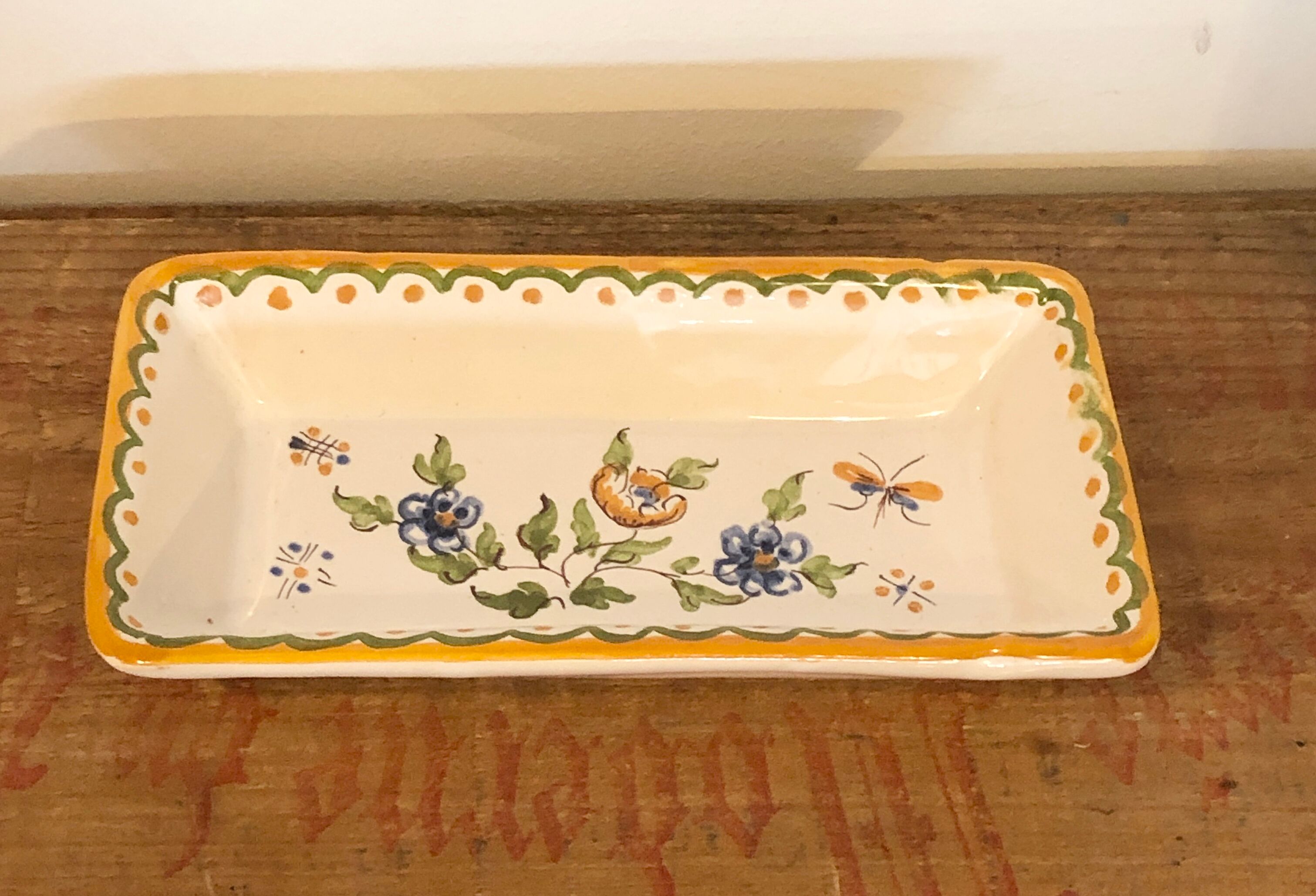 Empty pocket Moustiers