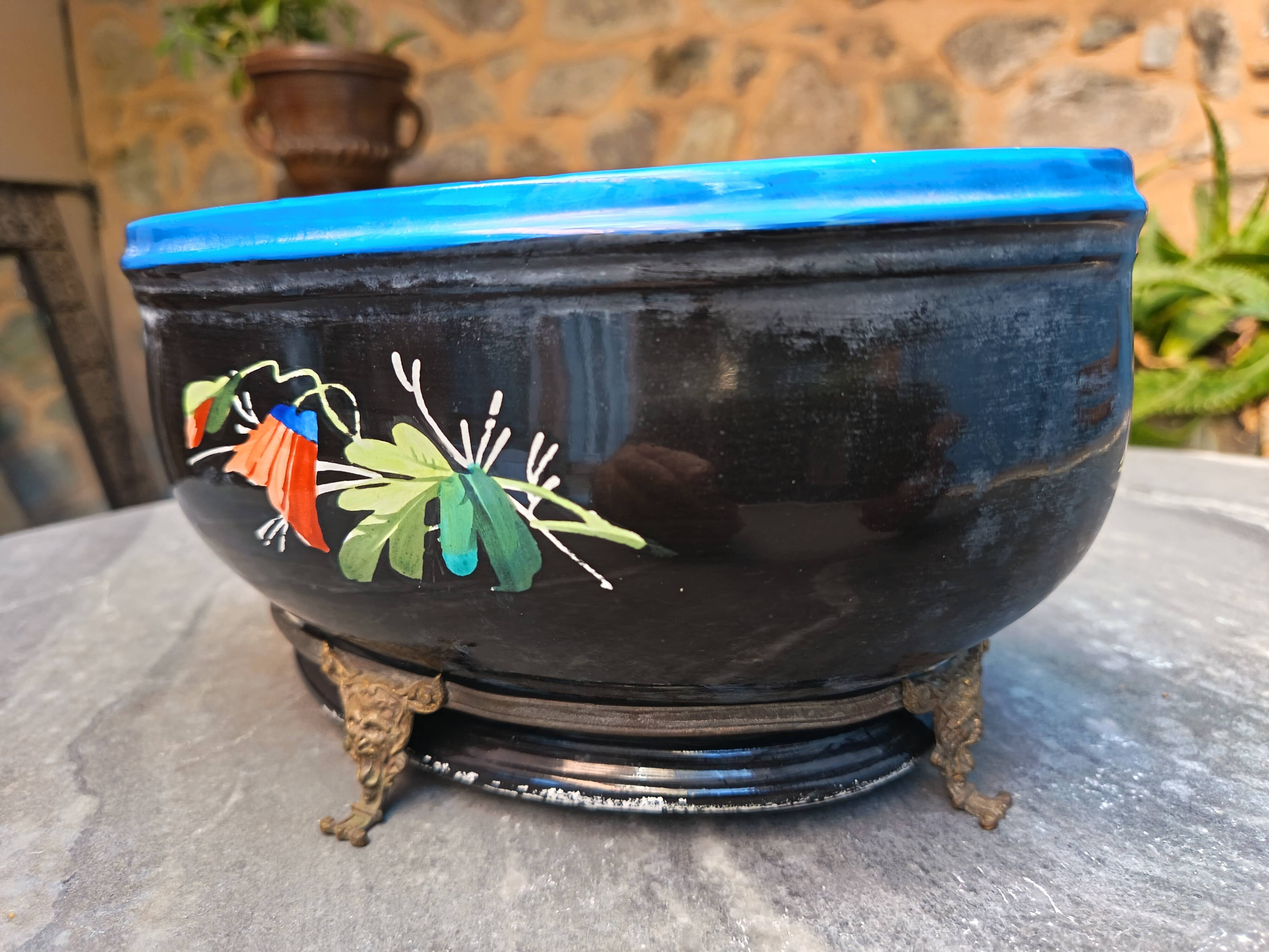Planter with bronze mount - 1870