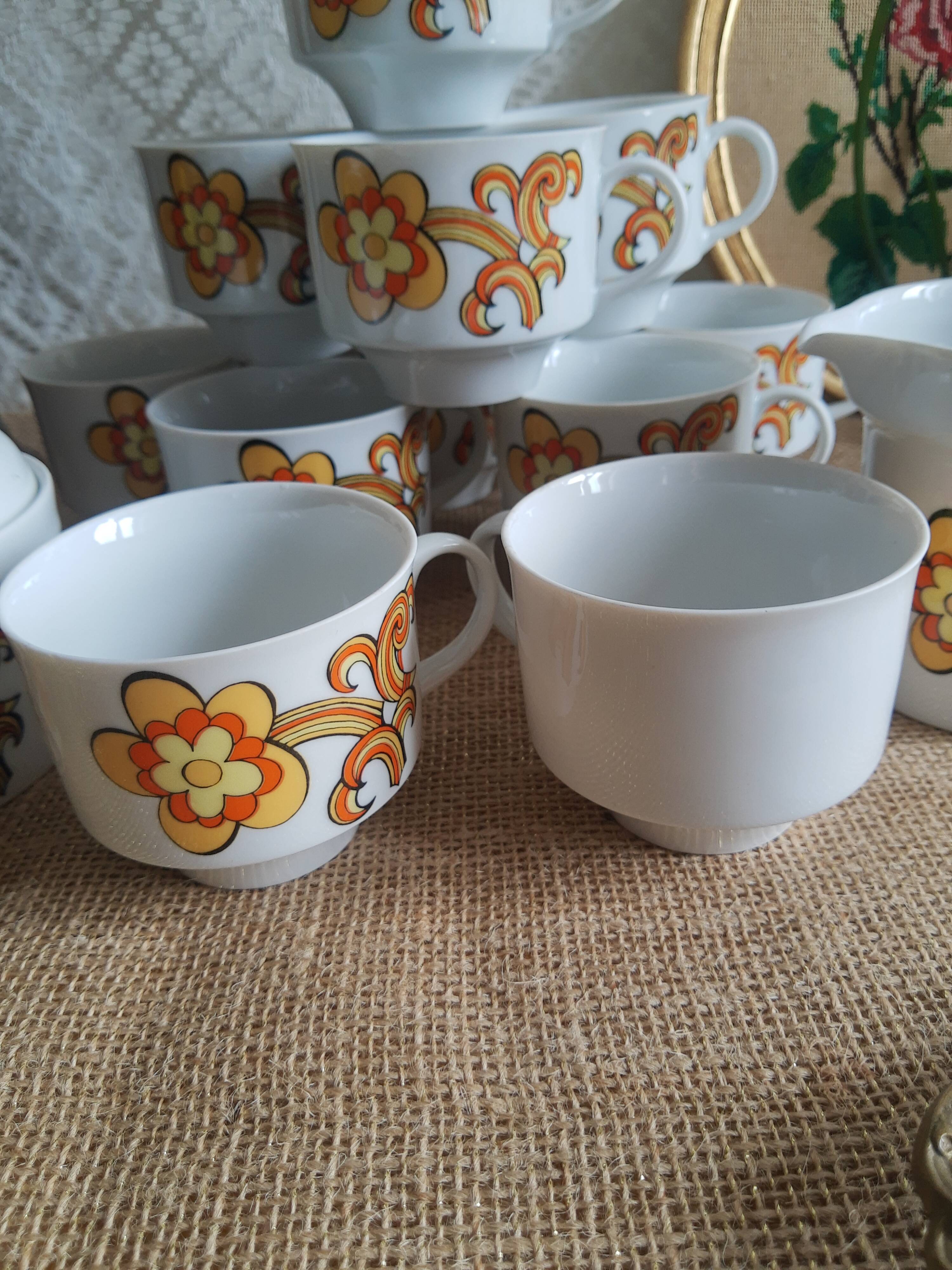 Set 11 coffee cups, sugar bowl and milk pitcher Wunsiedel Bavaria vintage
