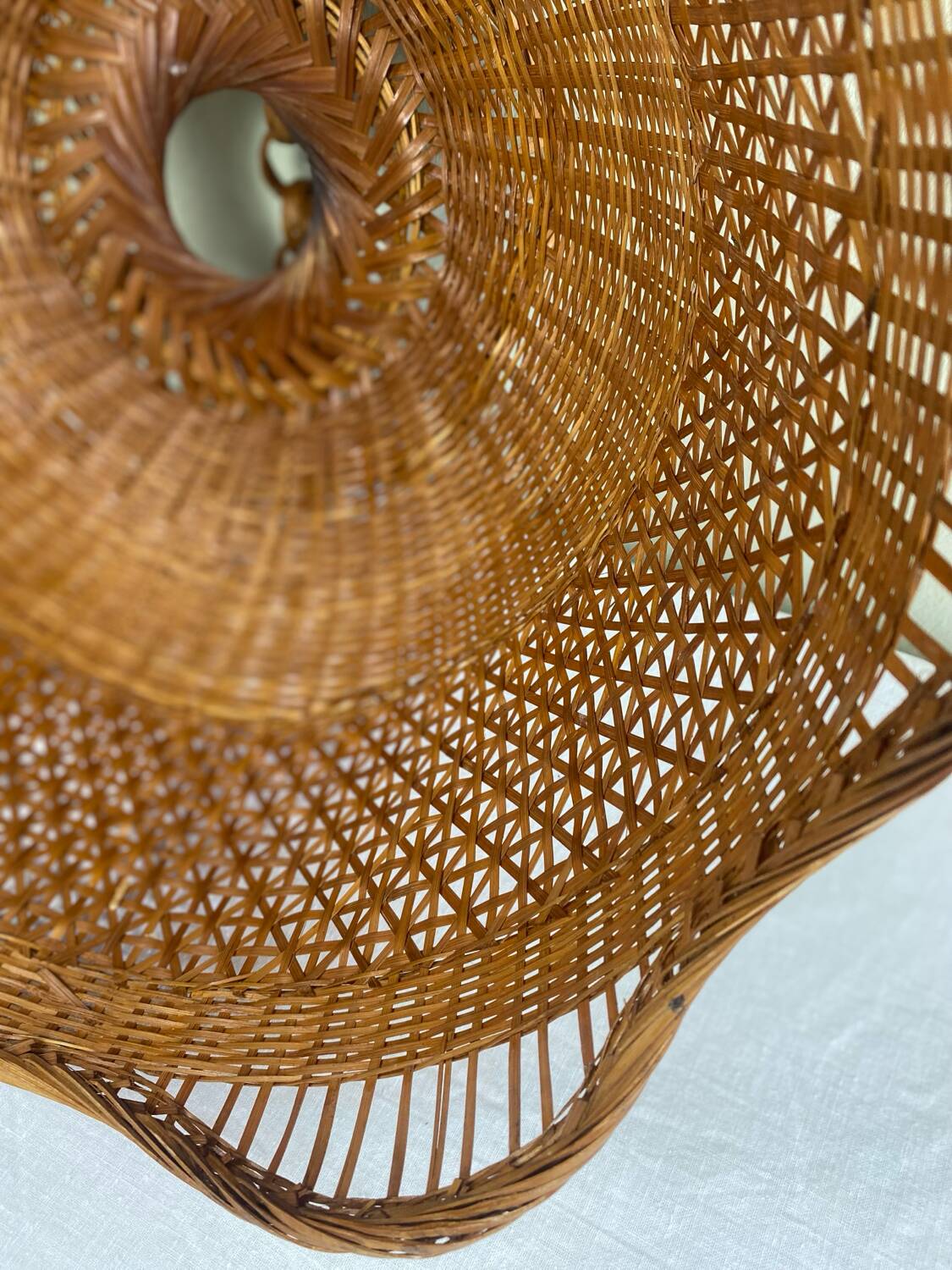 Vintage cane suspension