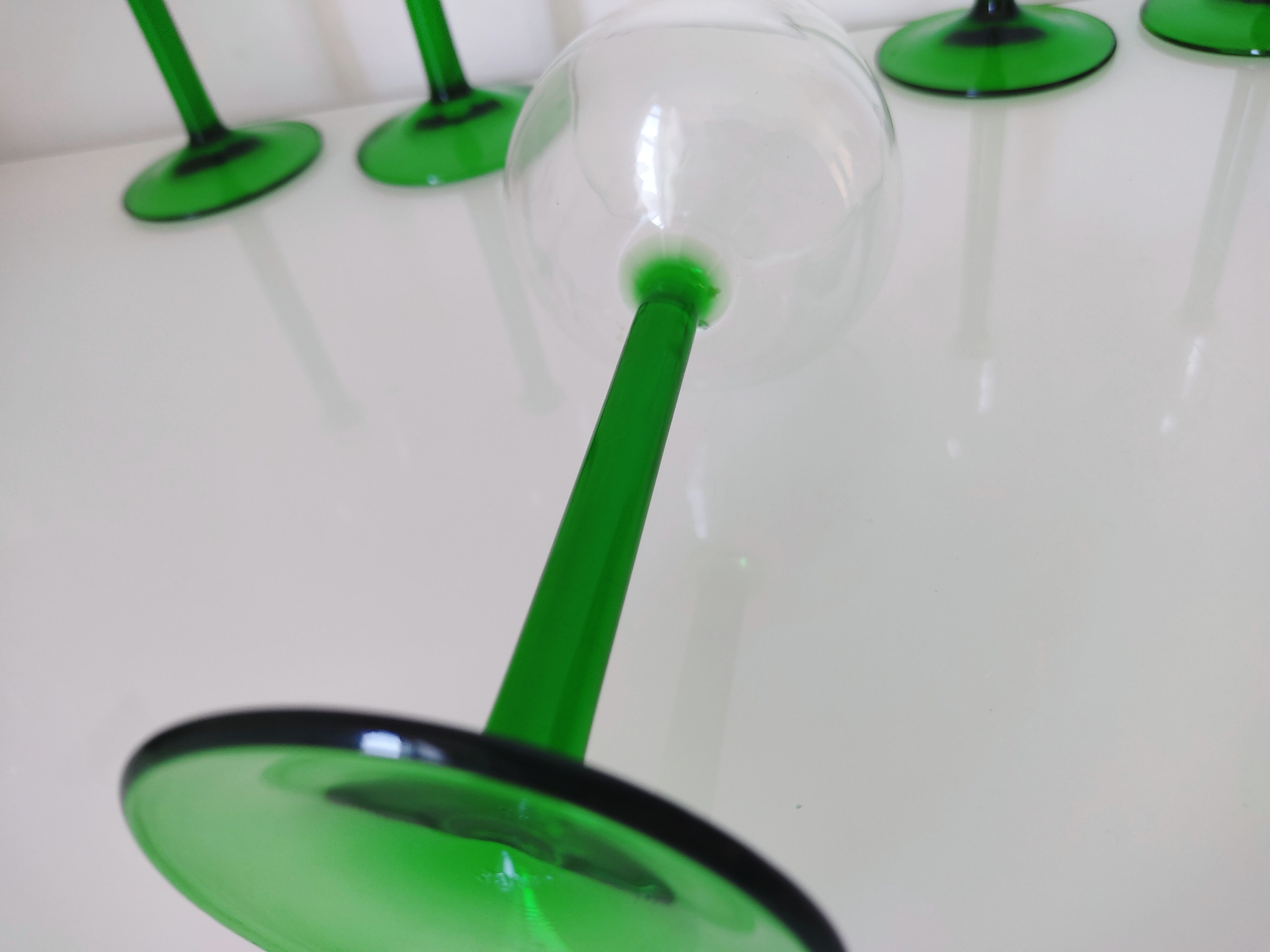 Set of 8 Glasses of La Rochère Crystal Wine and Glass