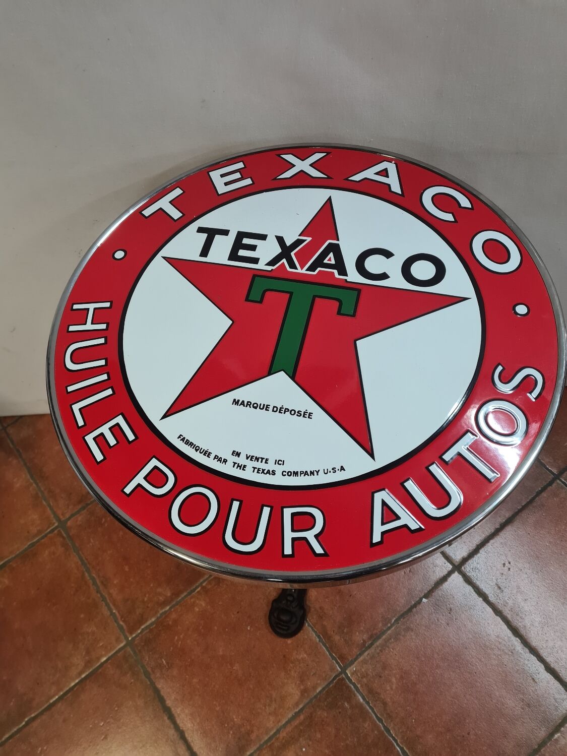 Texaco bistro pedestal table
