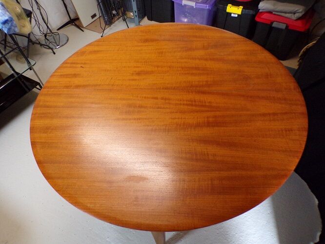 Table scandinave vintage