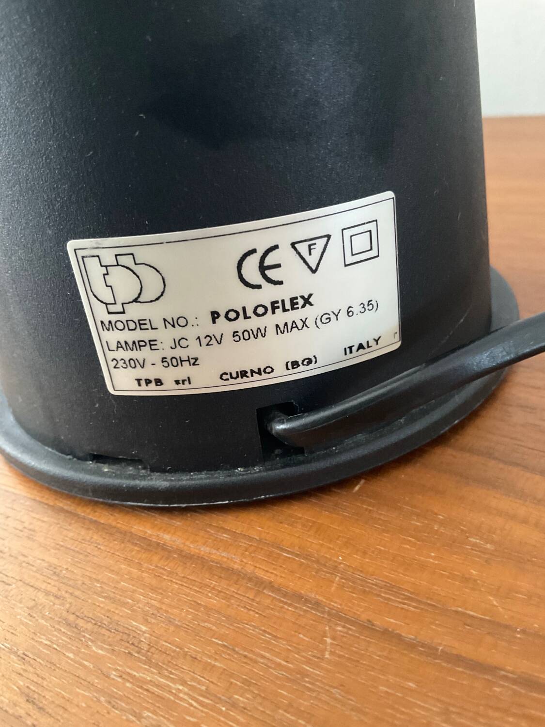 Italian articulated lamp from the 70s and 80s