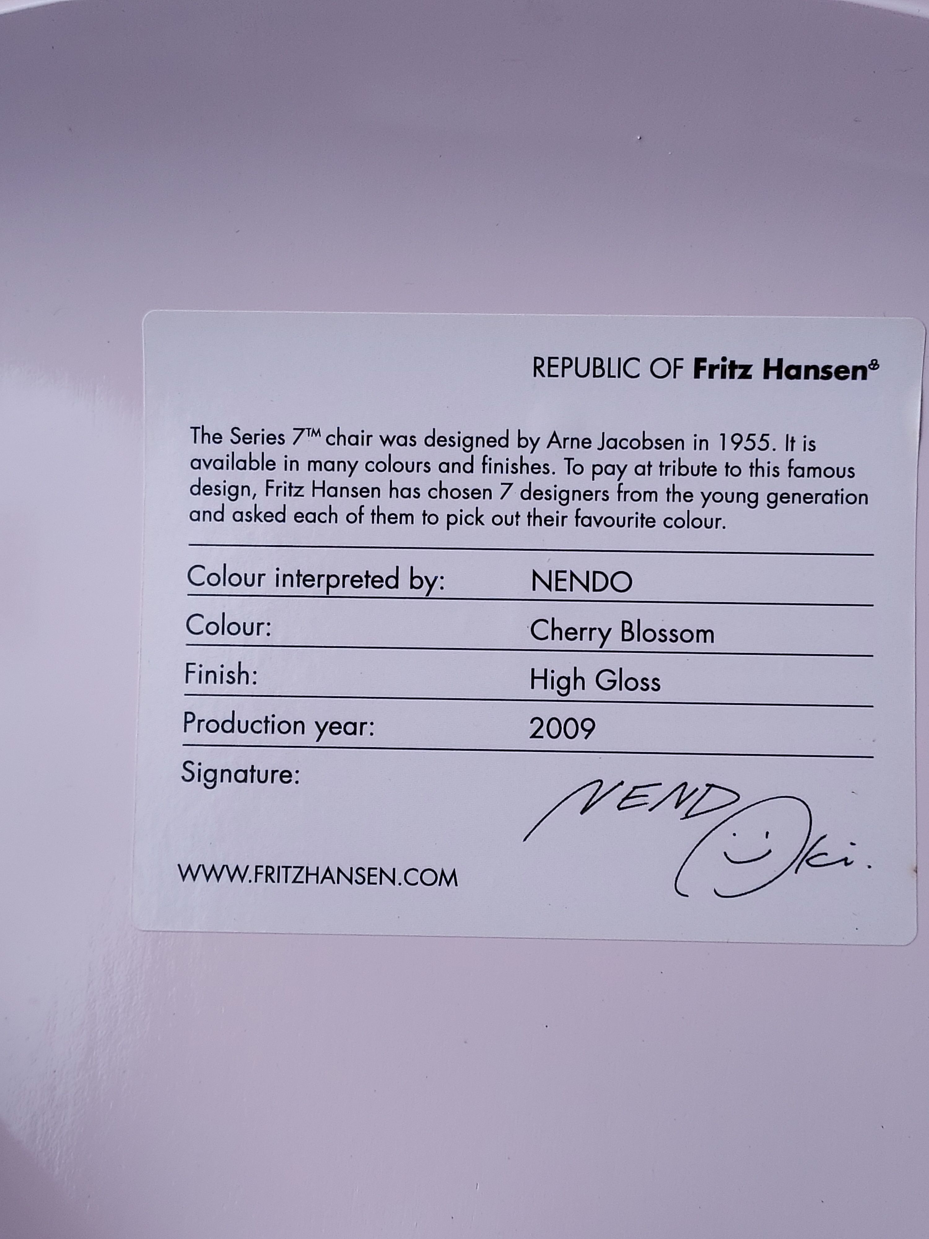 Chaise papillon série 7 d'Arne Jacobsen