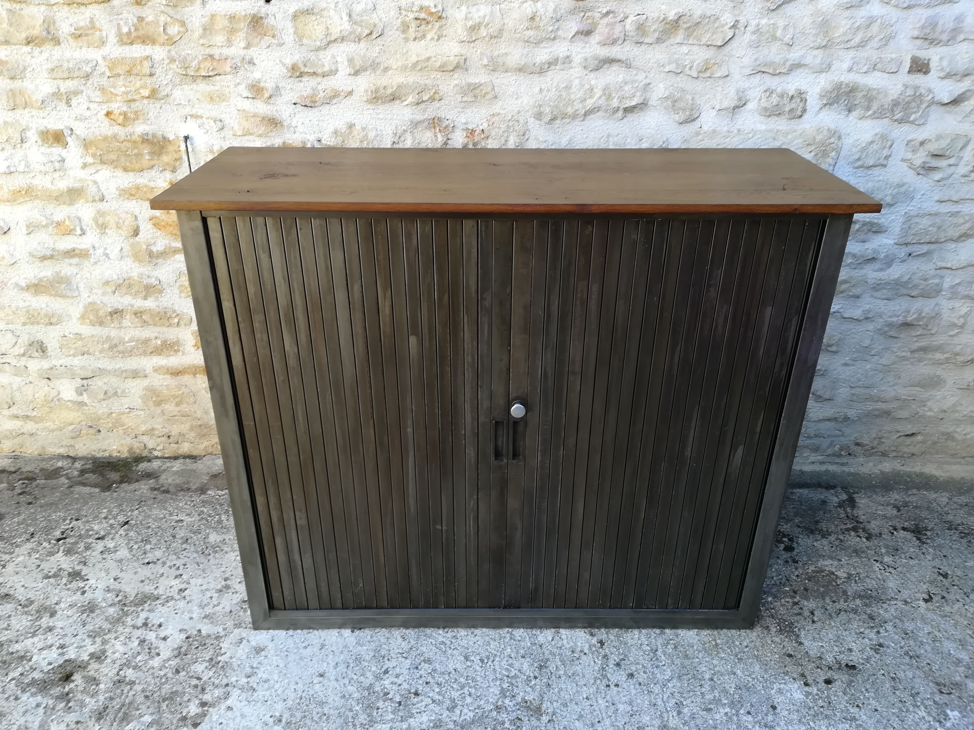 Meuble à rideaux métallique industriel années 60-70