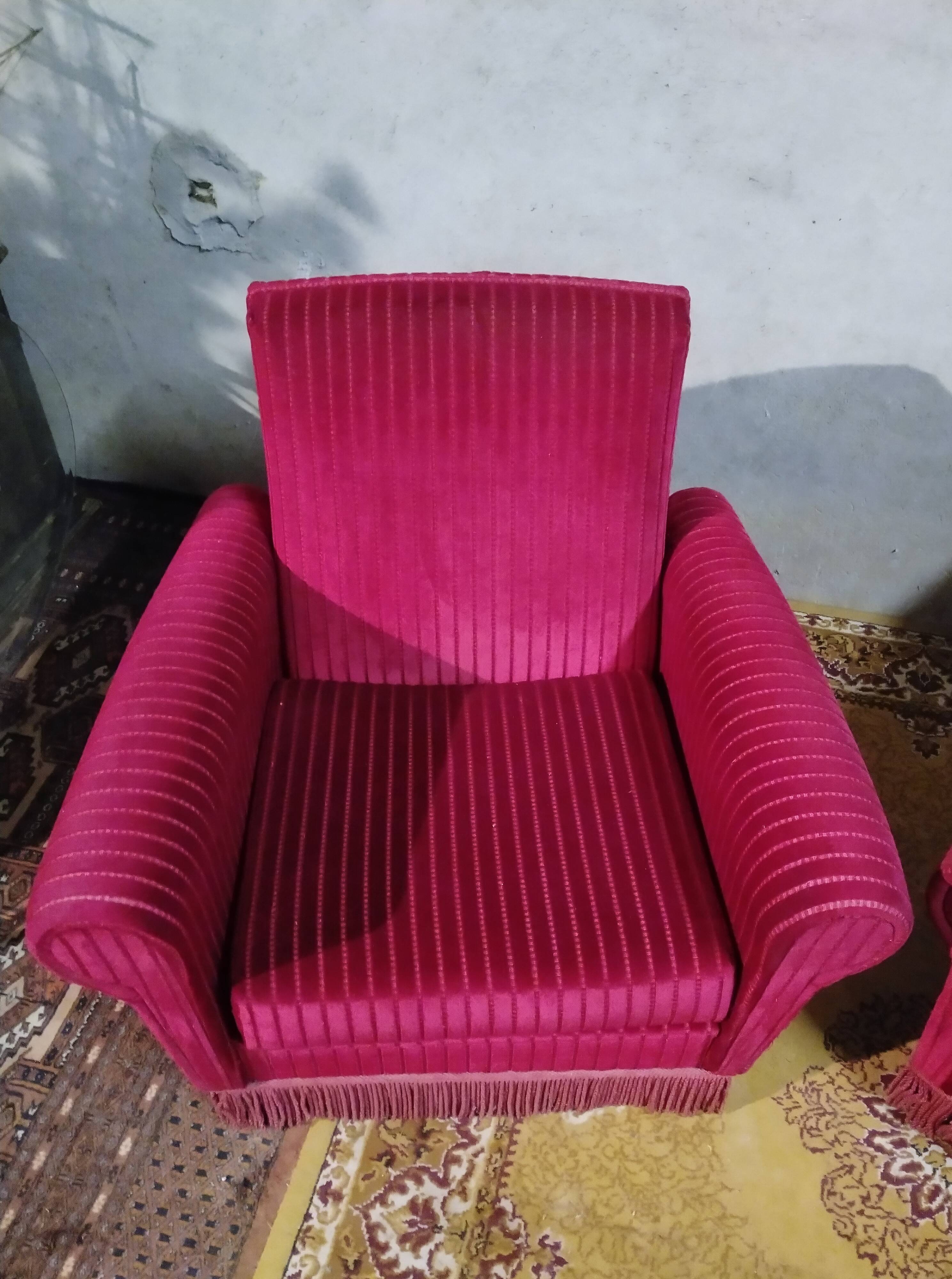 Pair of velvet armchairs