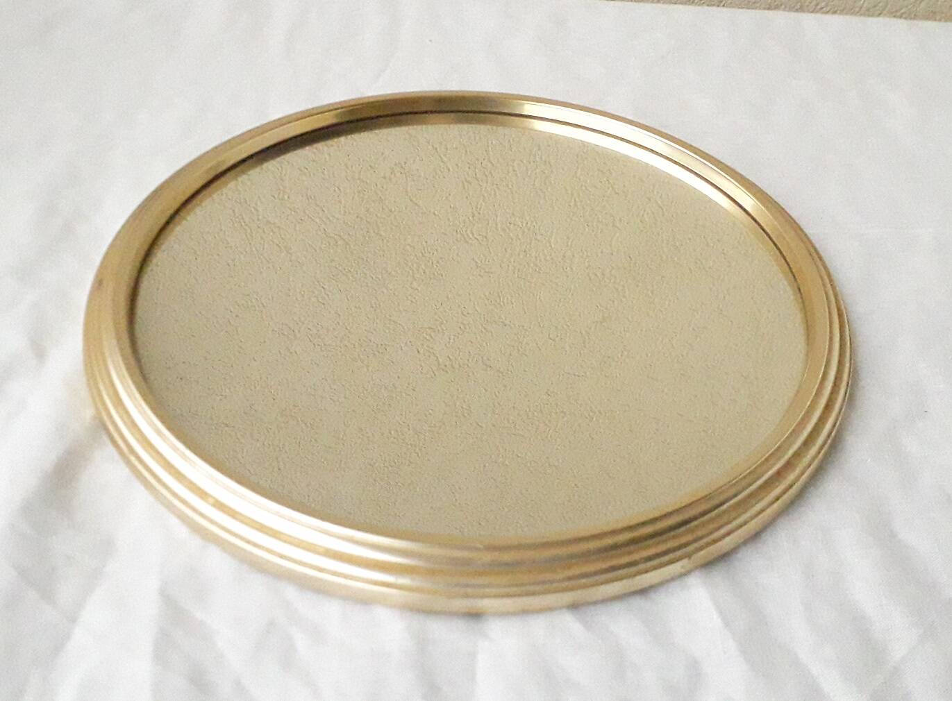 Round mirror tray