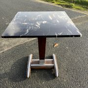 Table en marbre