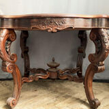 Table ovale d'époque Napoléon III Fin du XIXe siècle