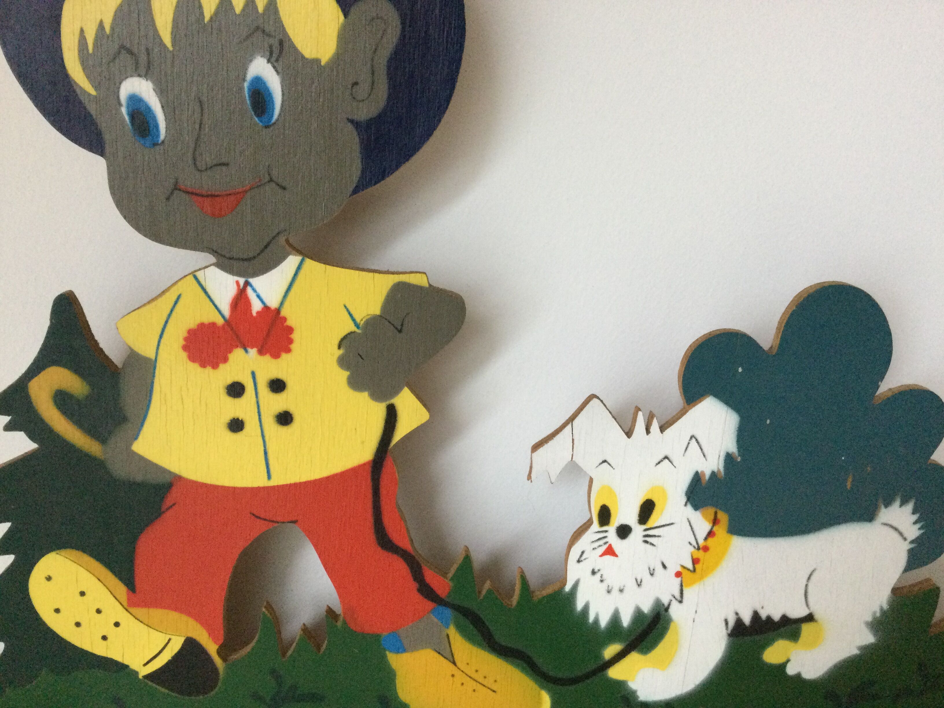 Child wall hooks - Mr. walking his small dog