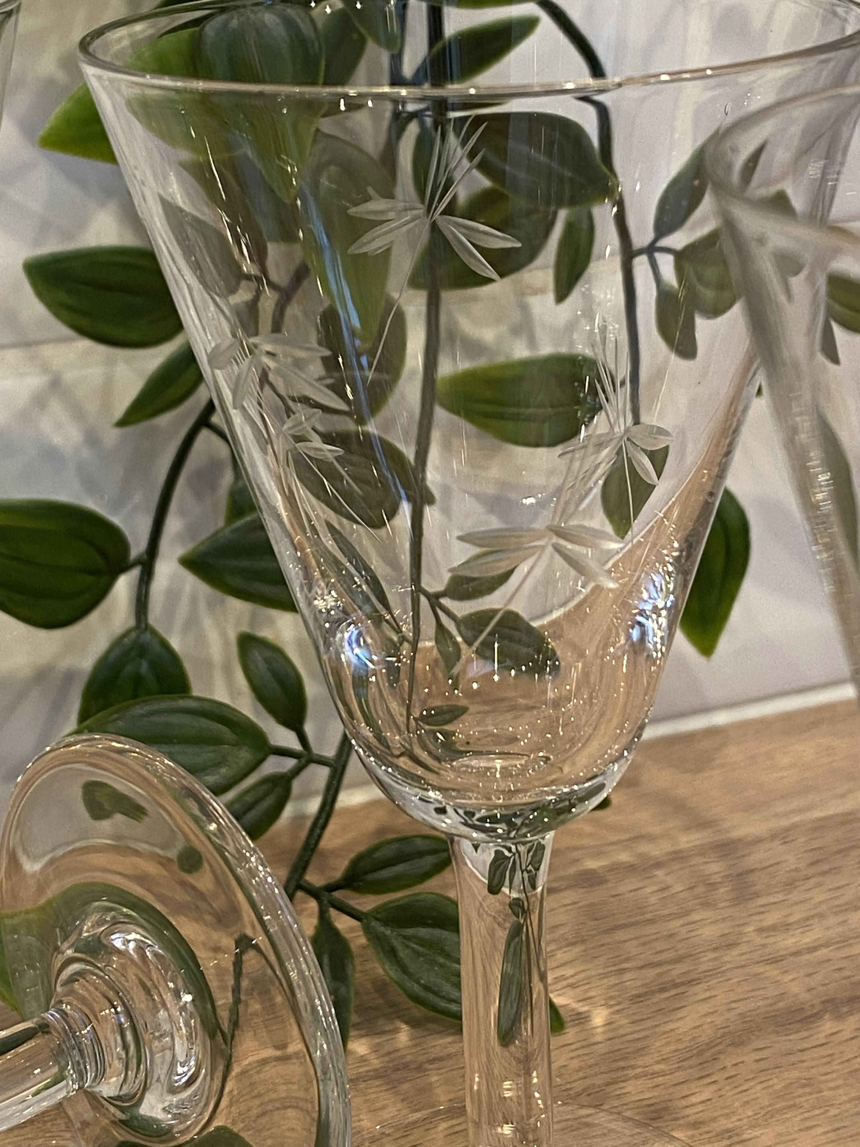 Set of 6 engraved wine glasses