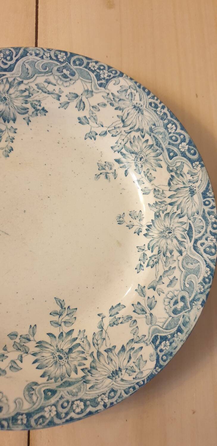 Lucerne St Amand Plate