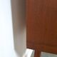 Deens teak brede LP kast met planken, lades en bar met spiegel
